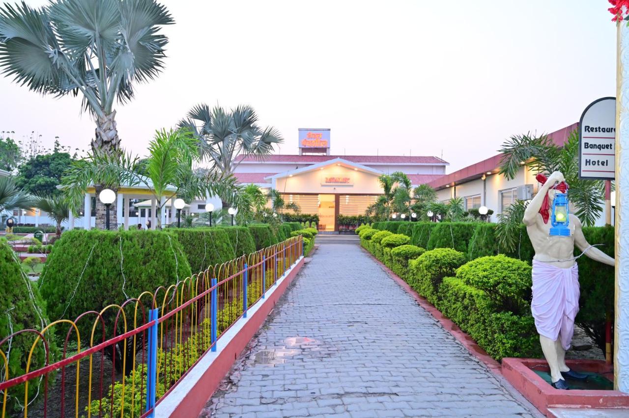 Hotel Panchsheel Ayodhya Εξωτερικό φωτογραφία