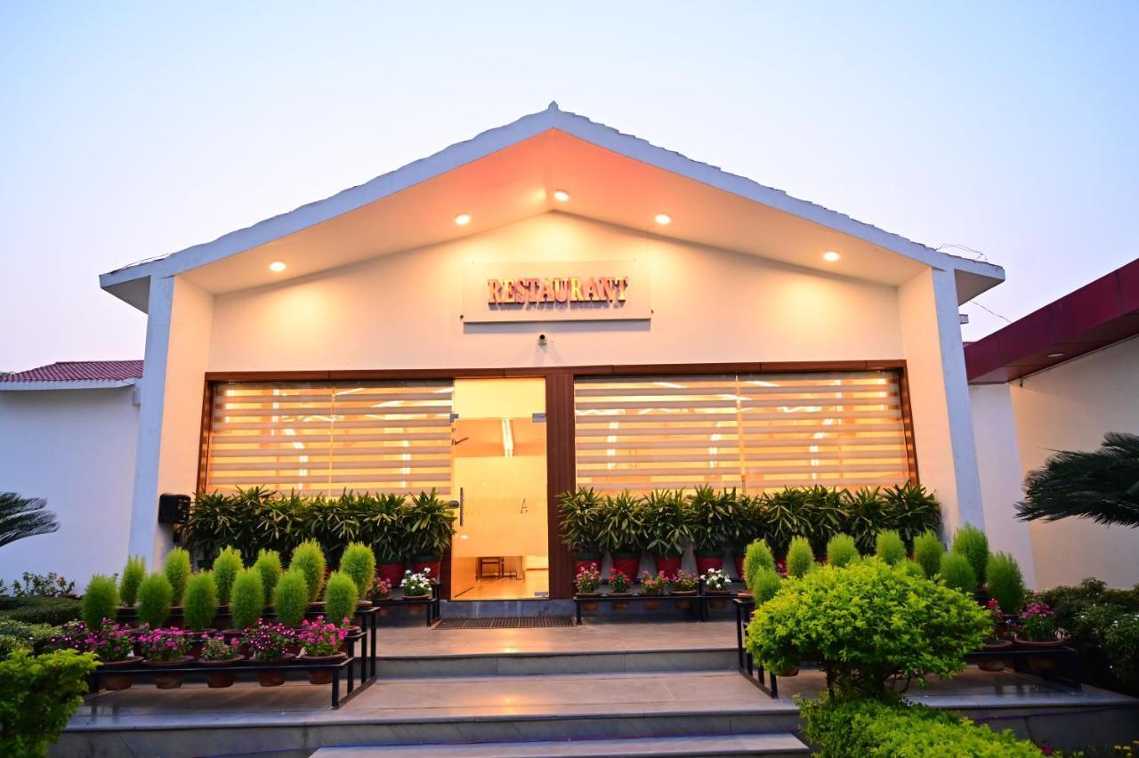 Hotel Panchsheel Ayodhya Εξωτερικό φωτογραφία