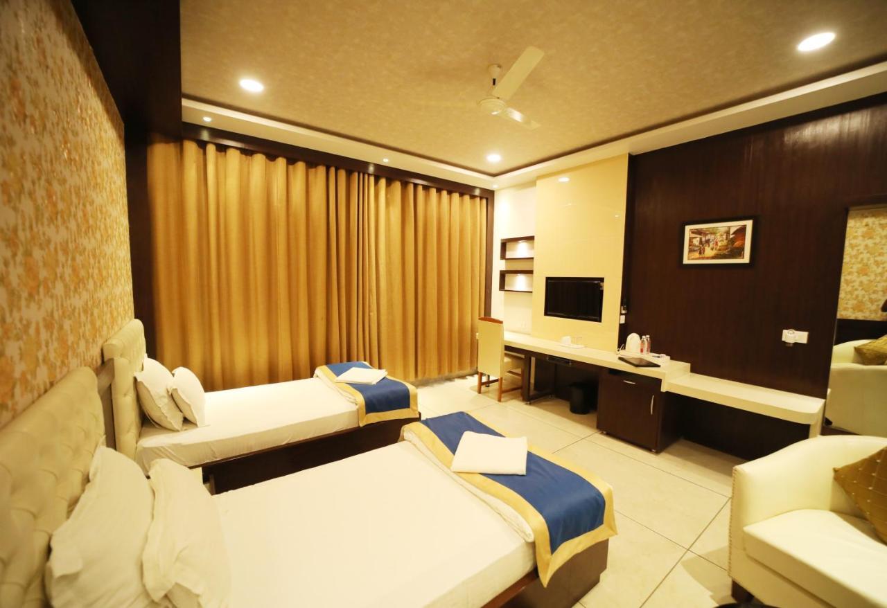 Hotel Panchsheel Ayodhya Εξωτερικό φωτογραφία